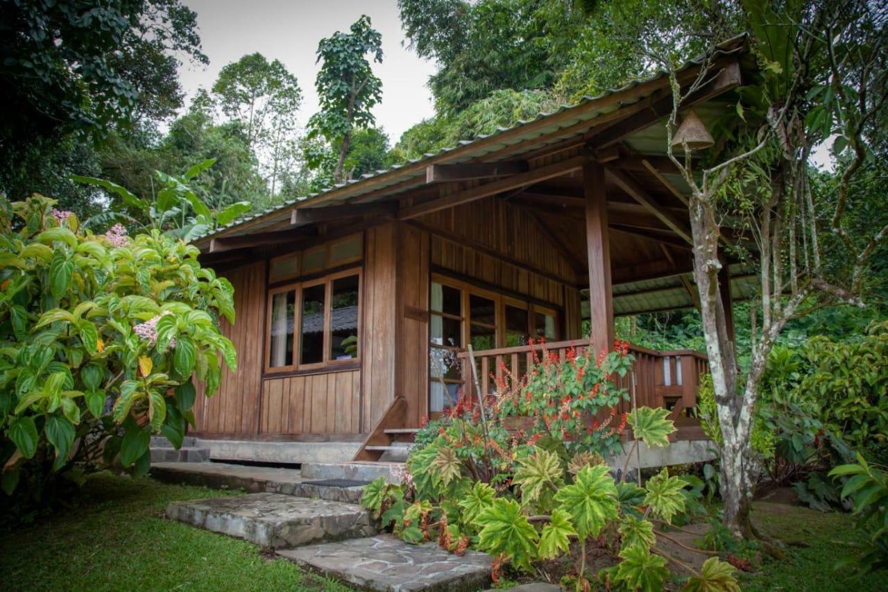 Gardenia Country Inn Tomohon المظهر الخارجي الصورة